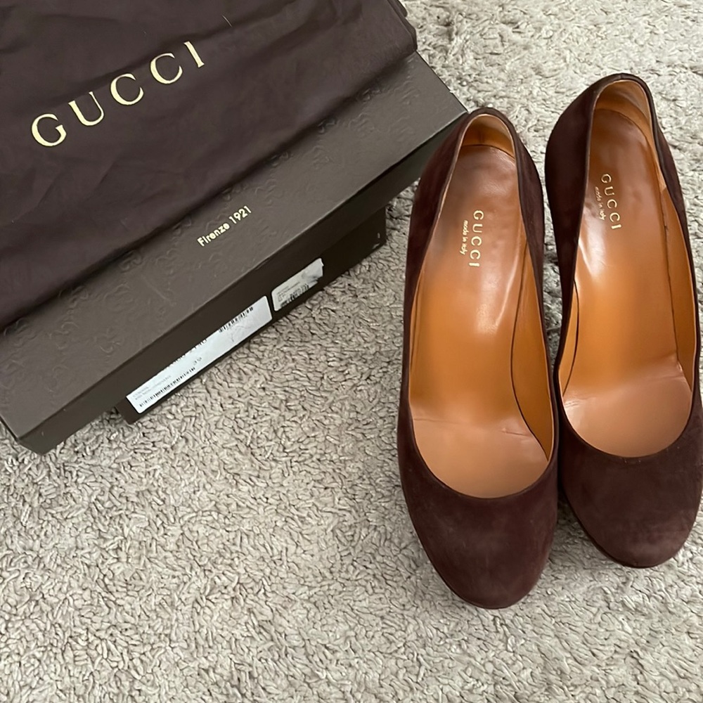 ✨Betty Gucci Pump✨EUC Size 39